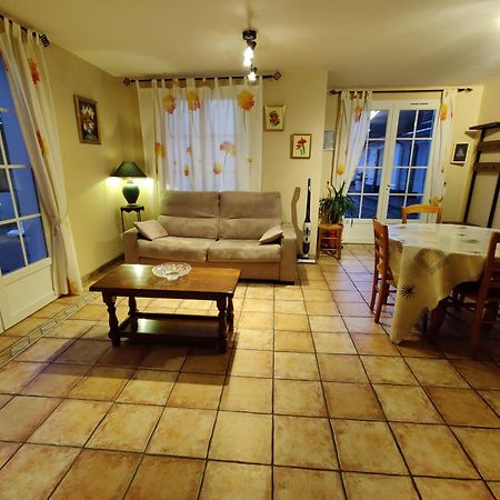 Camping La Garenne De Moncourt Рю Екстериор снимка