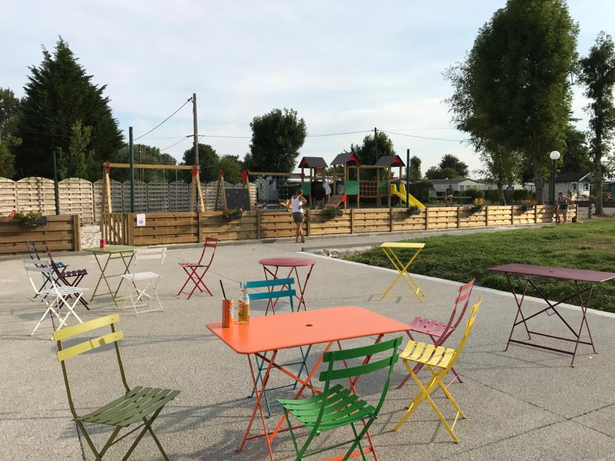 Camping La Garenne De Moncourt Рю Екстериор снимка
