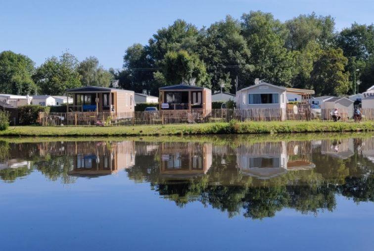 Camping La Garenne De Moncourt Рю Екстериор снимка