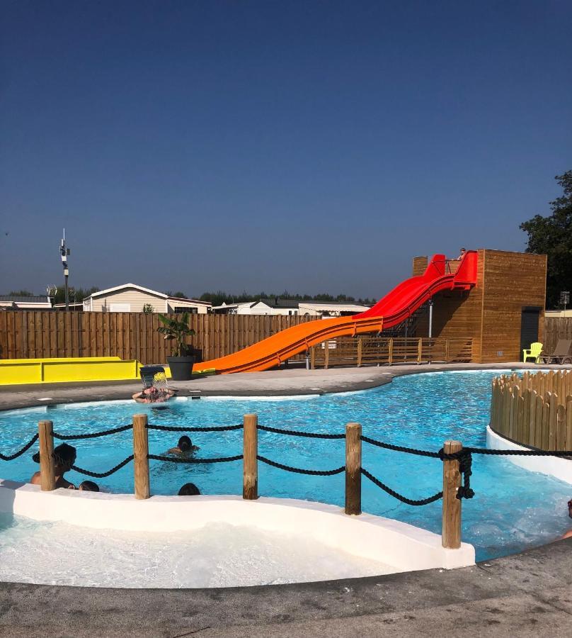 Camping La Garenne De Moncourt Рю Екстериор снимка