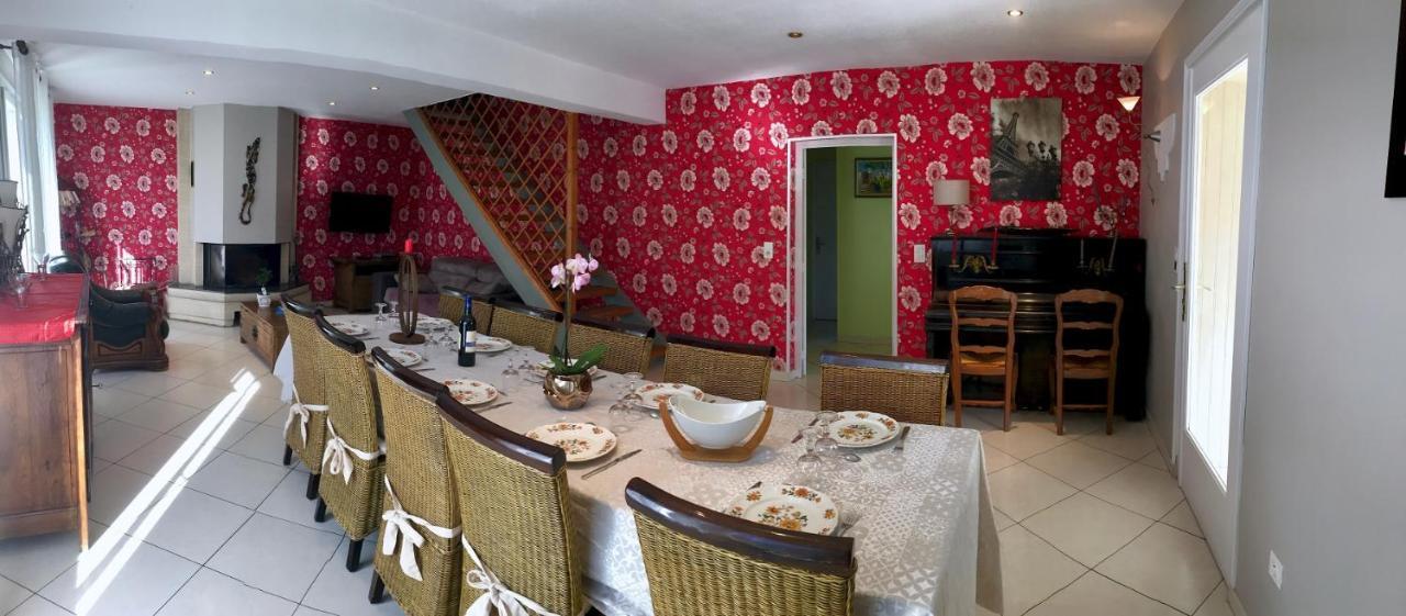 Camping La Garenne De Moncourt Рю Екстериор снимка