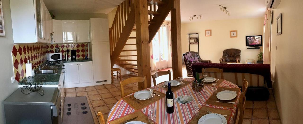 Camping La Garenne De Moncourt Рю Екстериор снимка