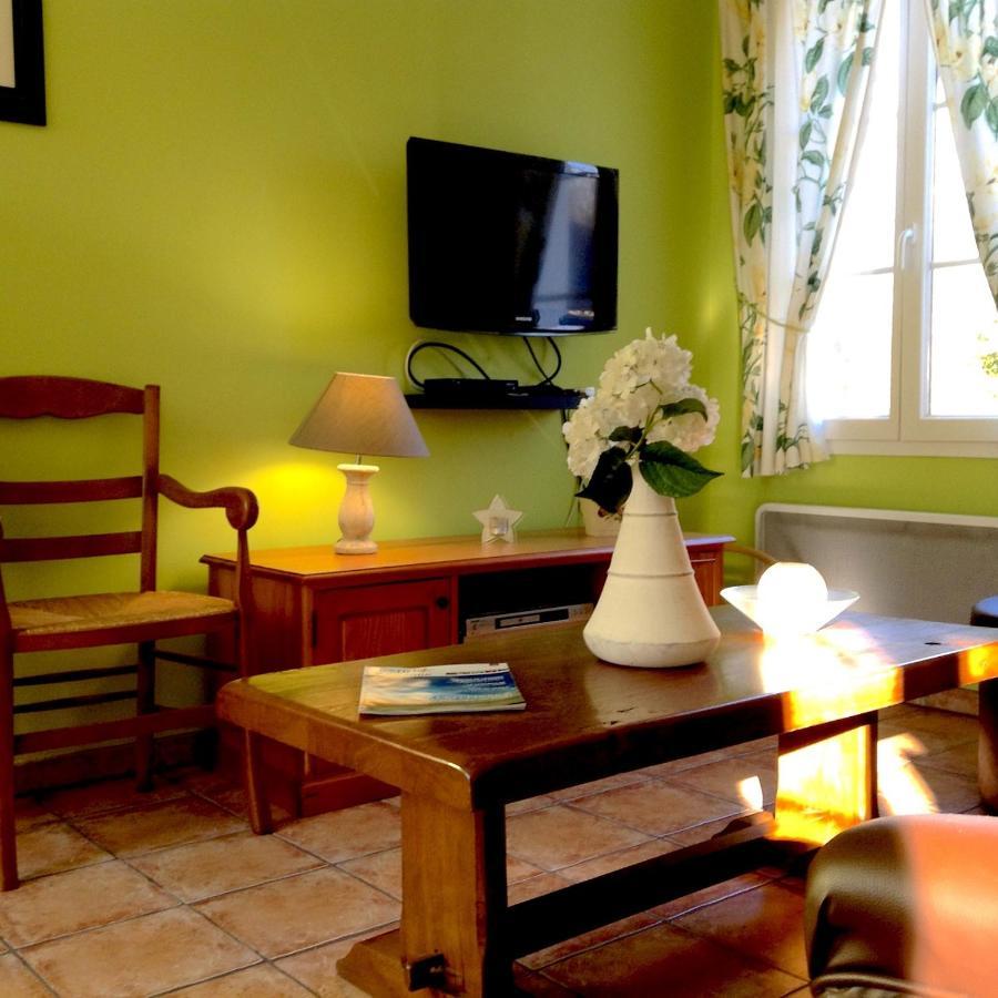 Camping La Garenne De Moncourt Рю Екстериор снимка