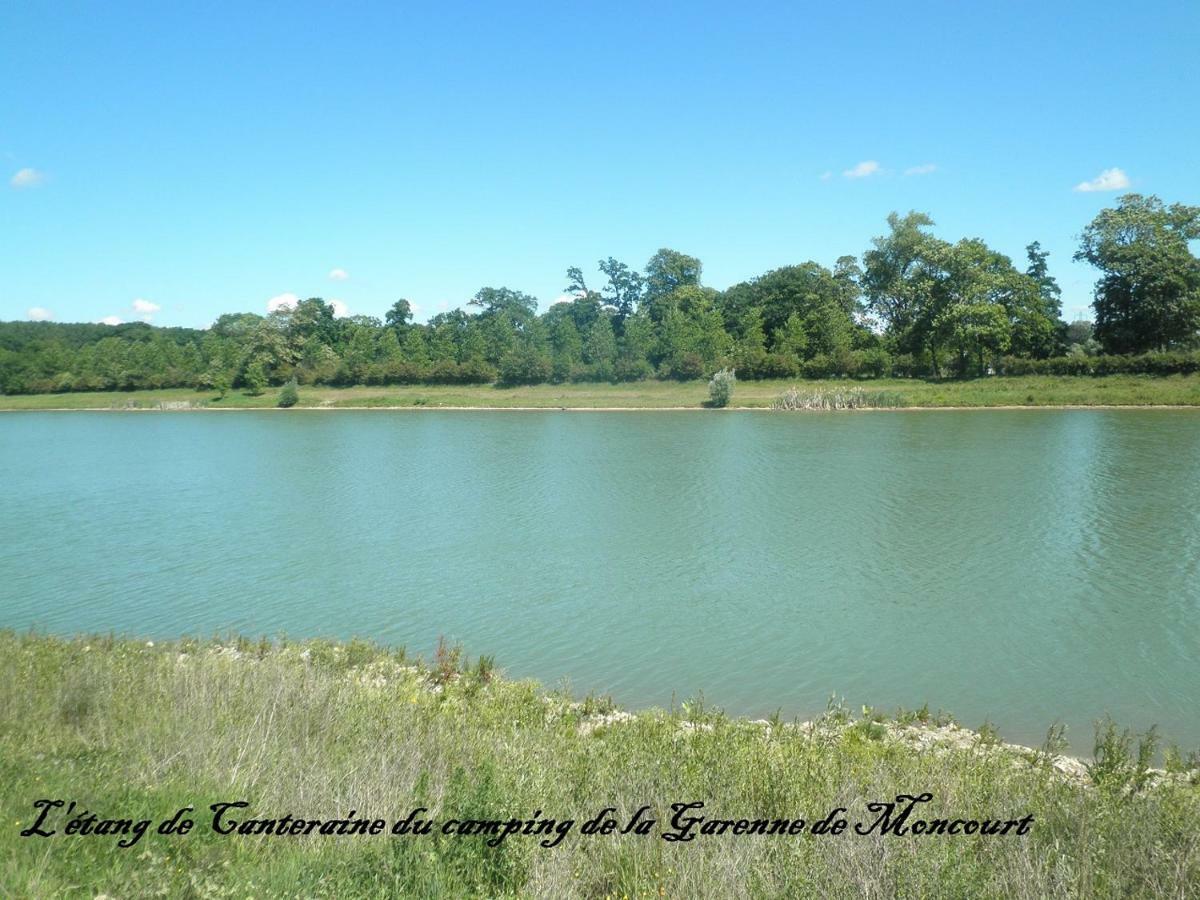 Camping La Garenne De Moncourt Рю Екстериор снимка